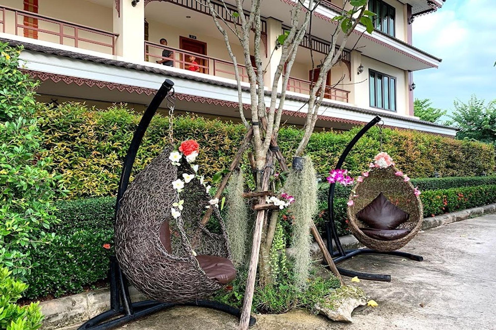 Sawadeelanna Hotel ナーン エクステリア 写真
