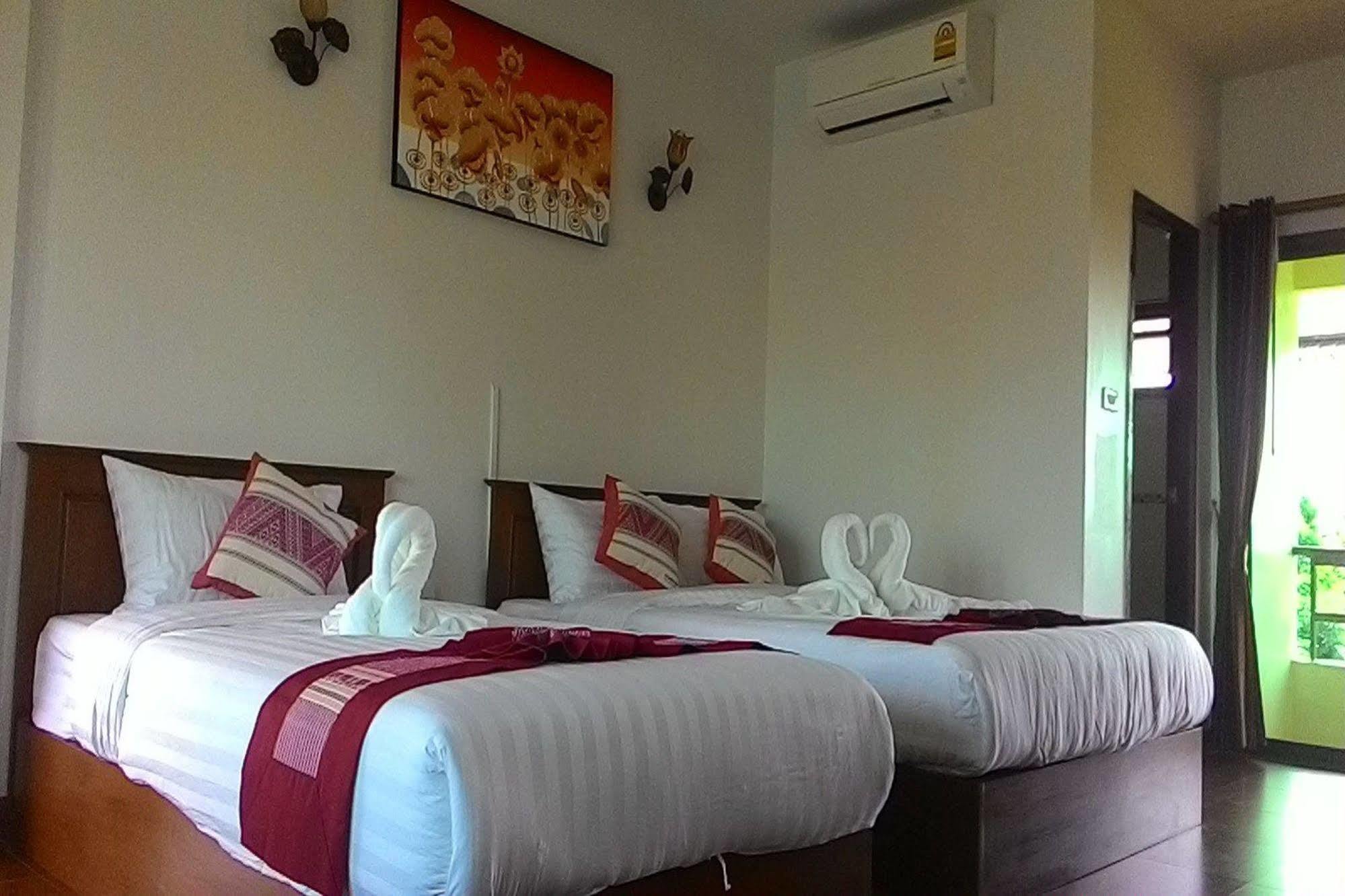Sawadeelanna Hotel ナーン エクステリア 写真
