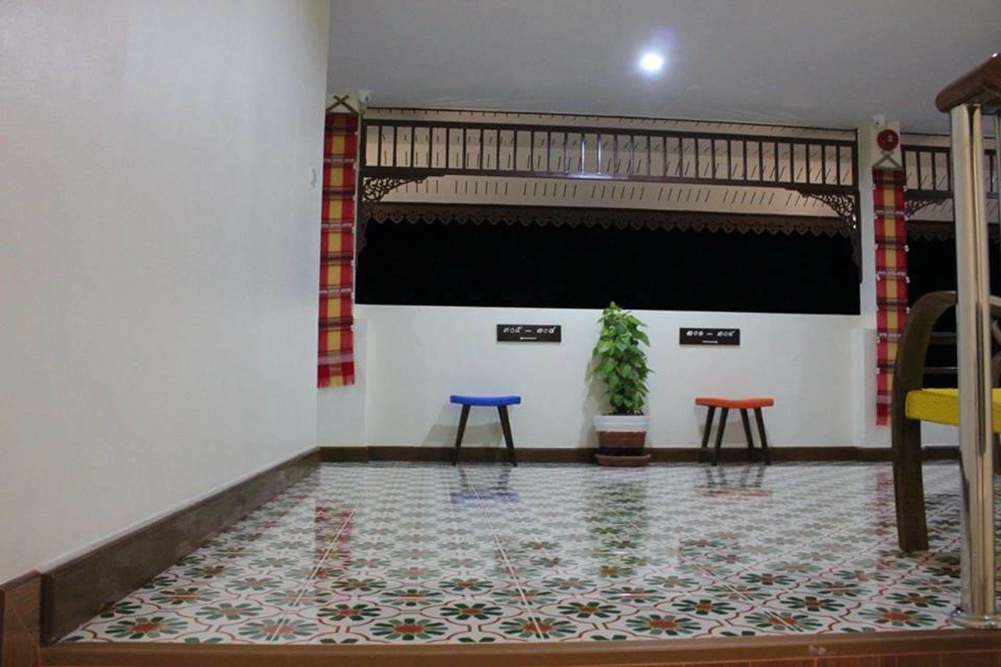 Sawadeelanna Hotel ナーン エクステリア 写真